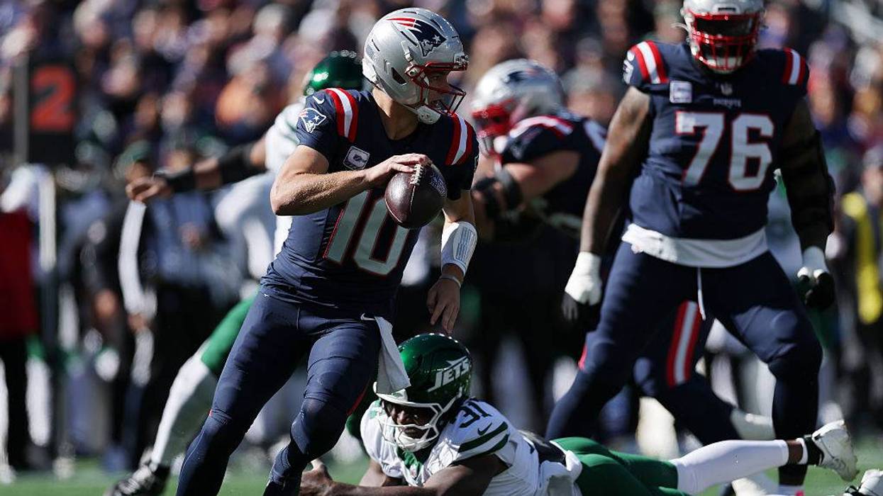 New York Jets v New England Patriots