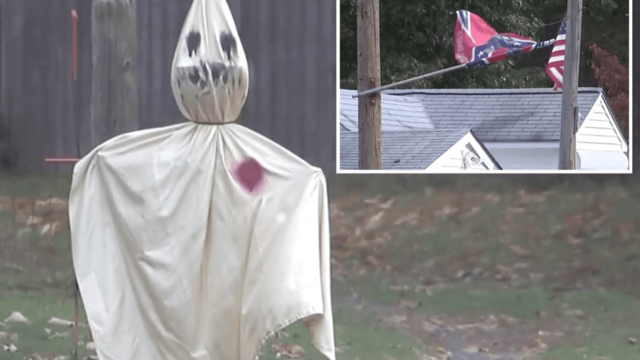 NH Home Halloween decor