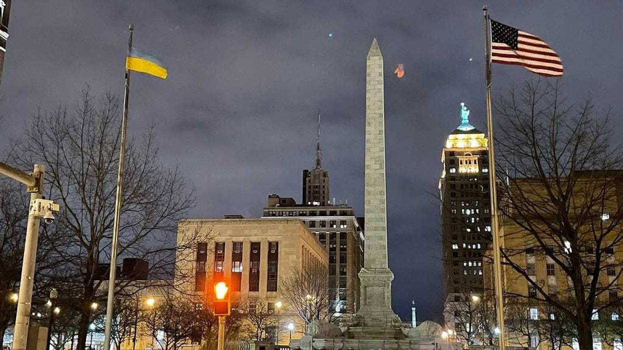 Niagara Square with Ukraine flag