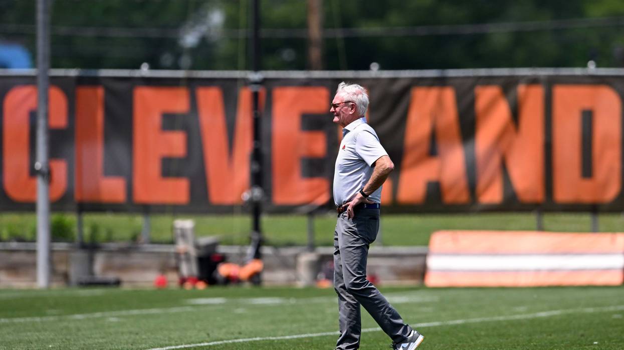 Nick Cammett / Stringer