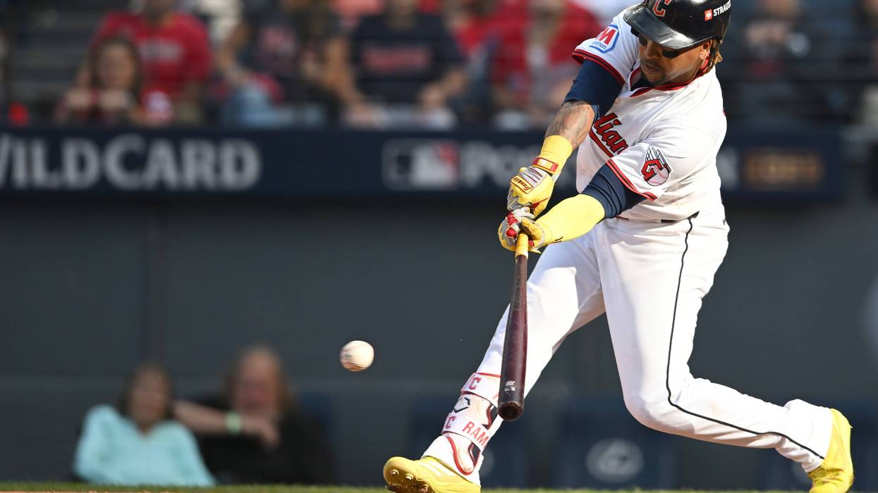 Nick Cammett / Stringer