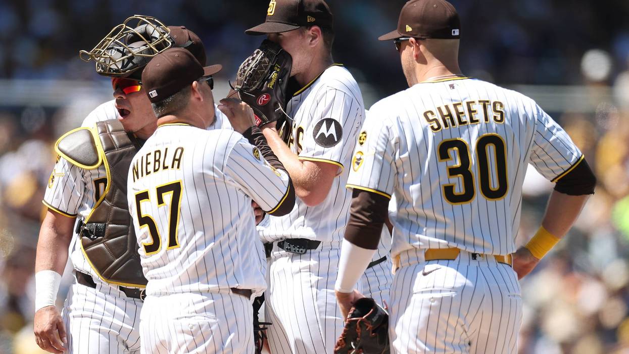 Padres fall to Tigers 8-2 on Opening Day