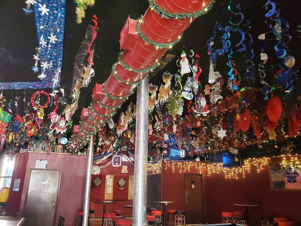 Nisei Lounge decorations