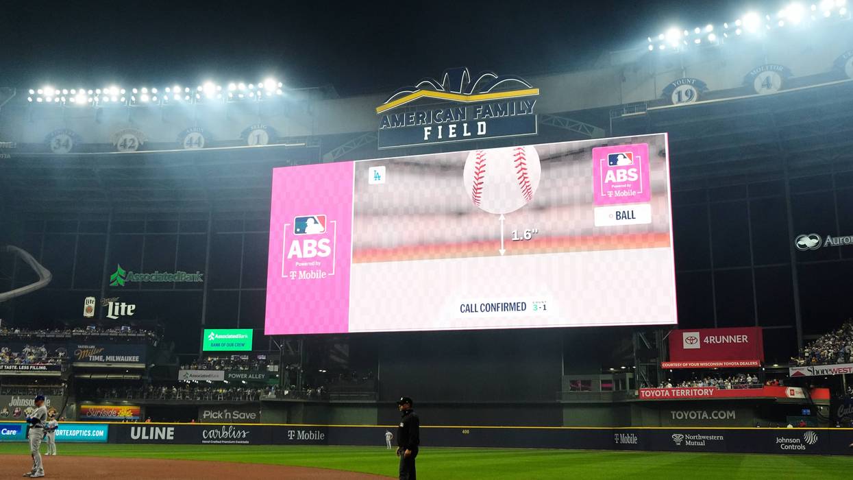 NLCS Dodgers Brewers Baseball