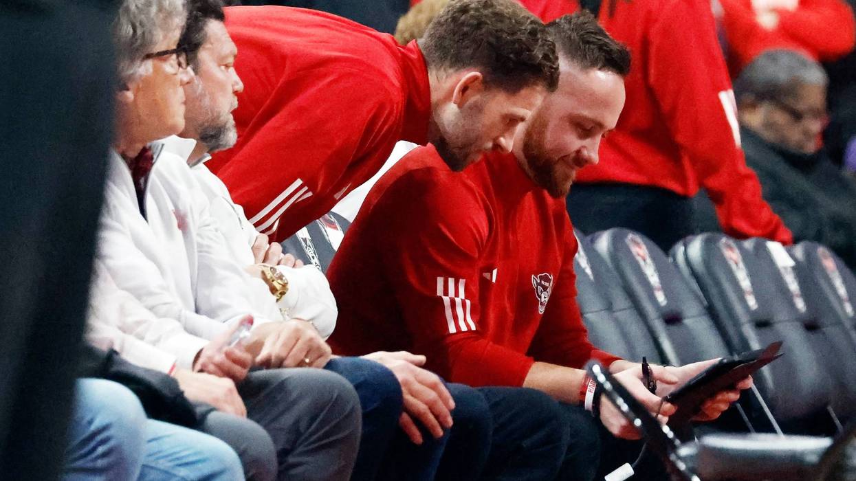 March Madness meets the iPad era: How coaches' challenges are changing the game