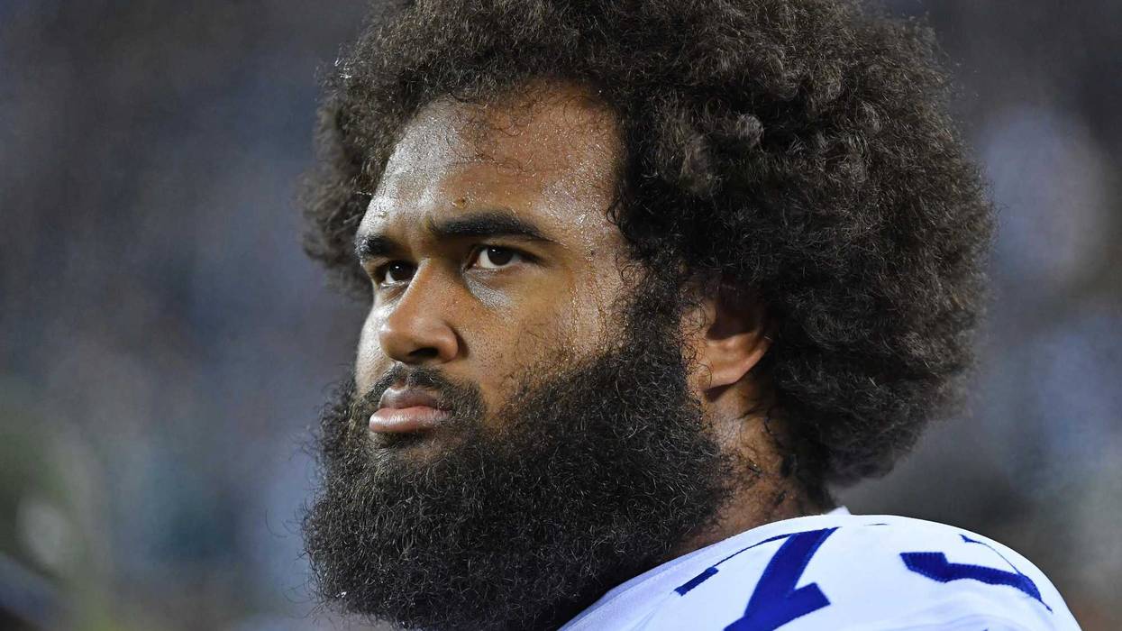 Nov 11, 2018; Philadelphia, PA, USA; Dallas Cowboys center Joe Looney (73) on the sidelines before start of game against the Philadelphia Eagles at Lincoln Financial Field