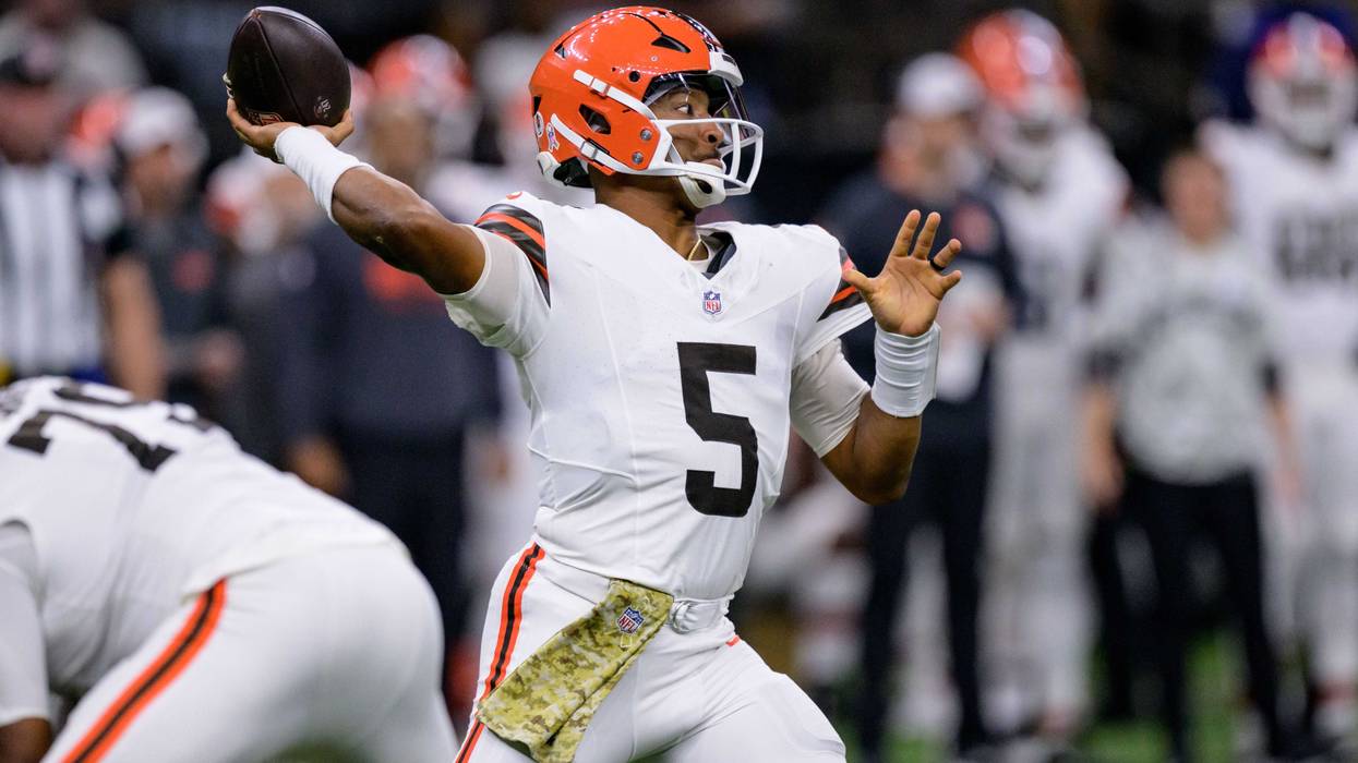 Nov 17, 2024; New Orleans, Louisiana, USA; Cleveland Browns quarterback Jameis Winston (5) throws against the New Orleans Saints at Caesars Superdome