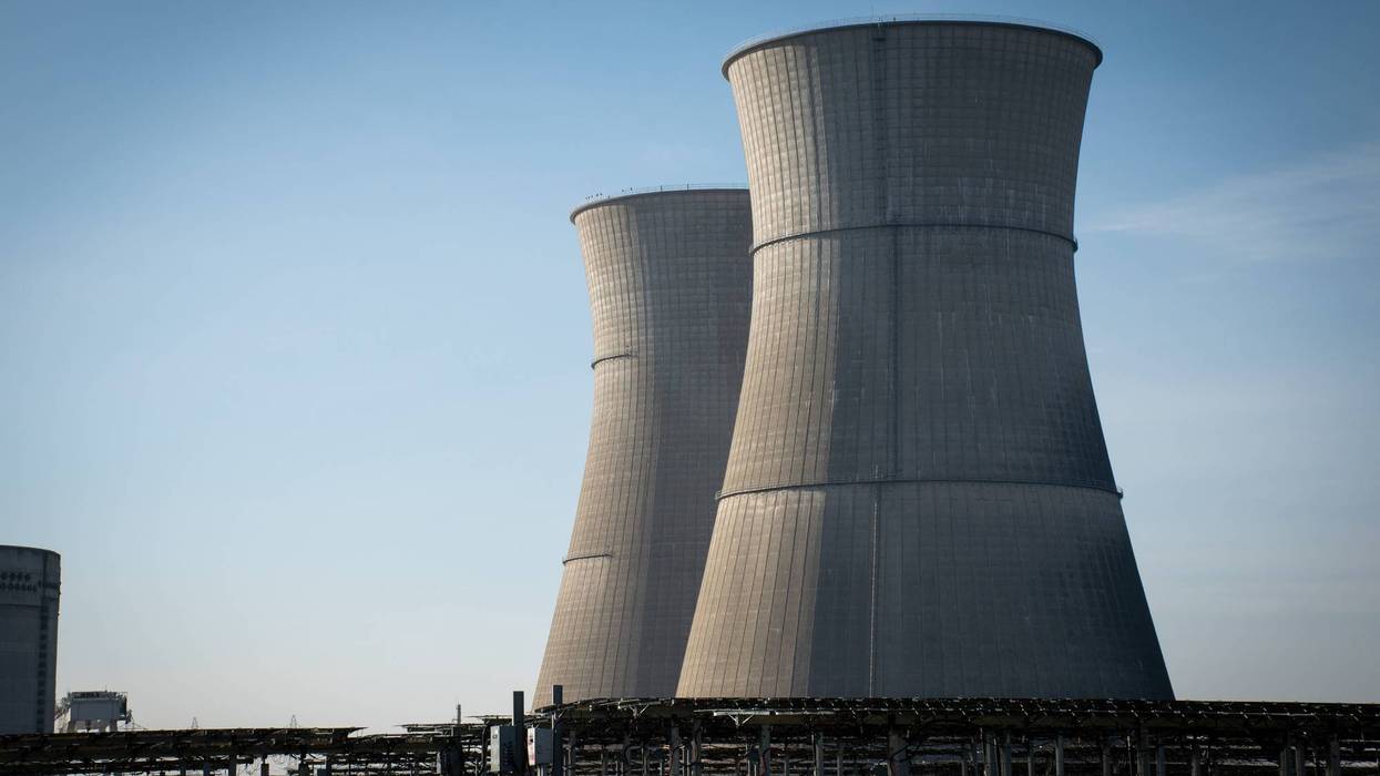 Nuclear power plant cooling towers