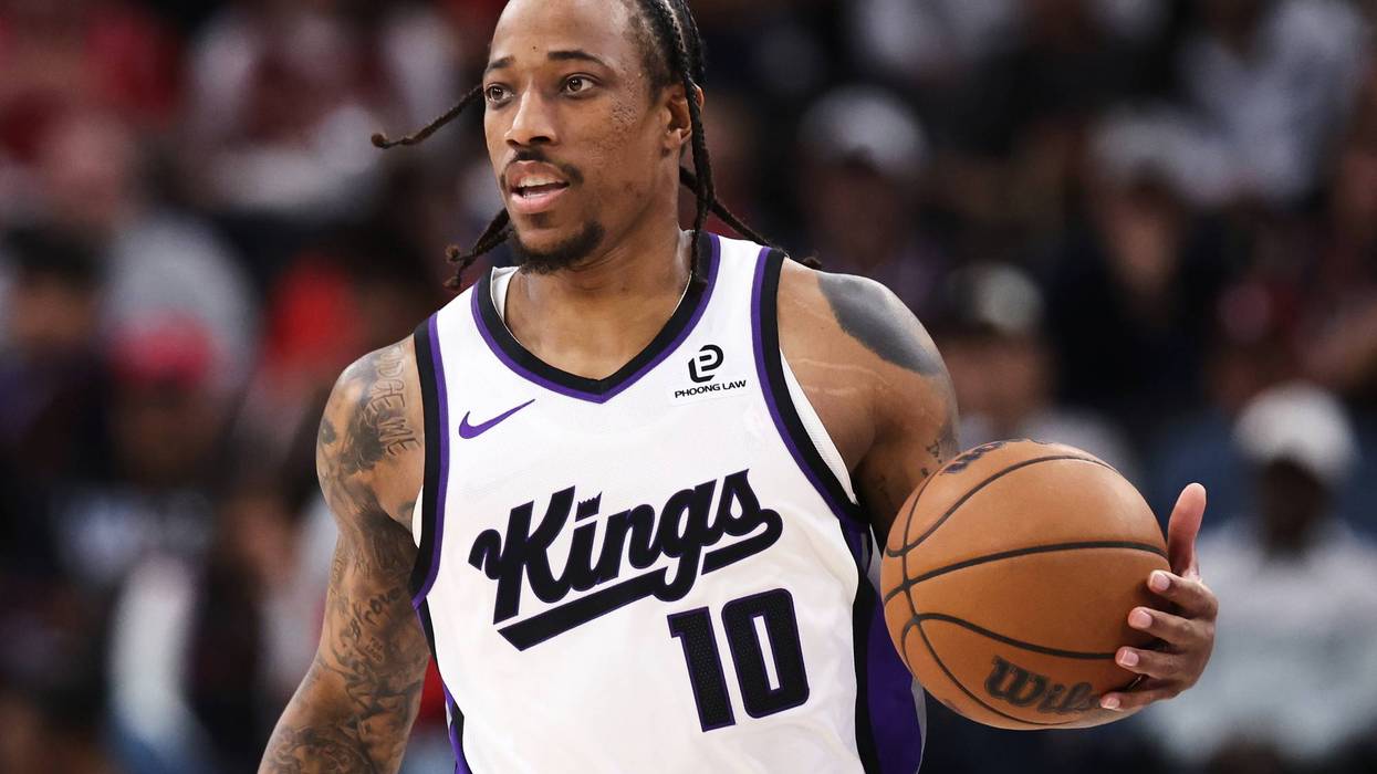 Nuggets DeRozan Basketball 57