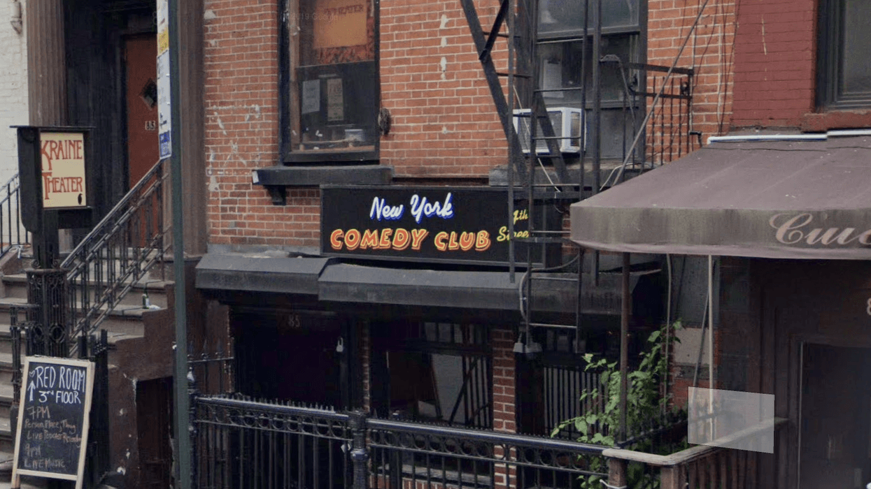 NY. Comedy Club
