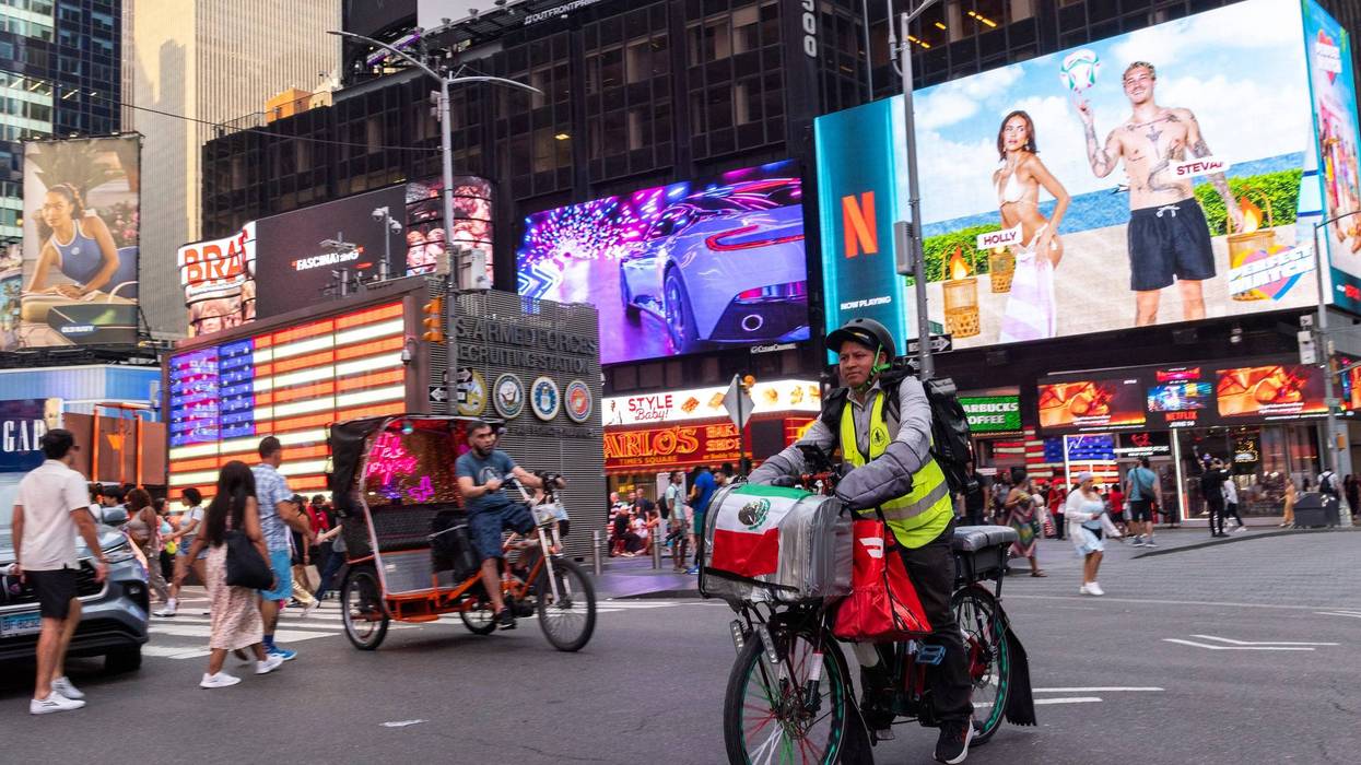 NY-MIGRANTES-REPARTIDORES-SEGURIDAD