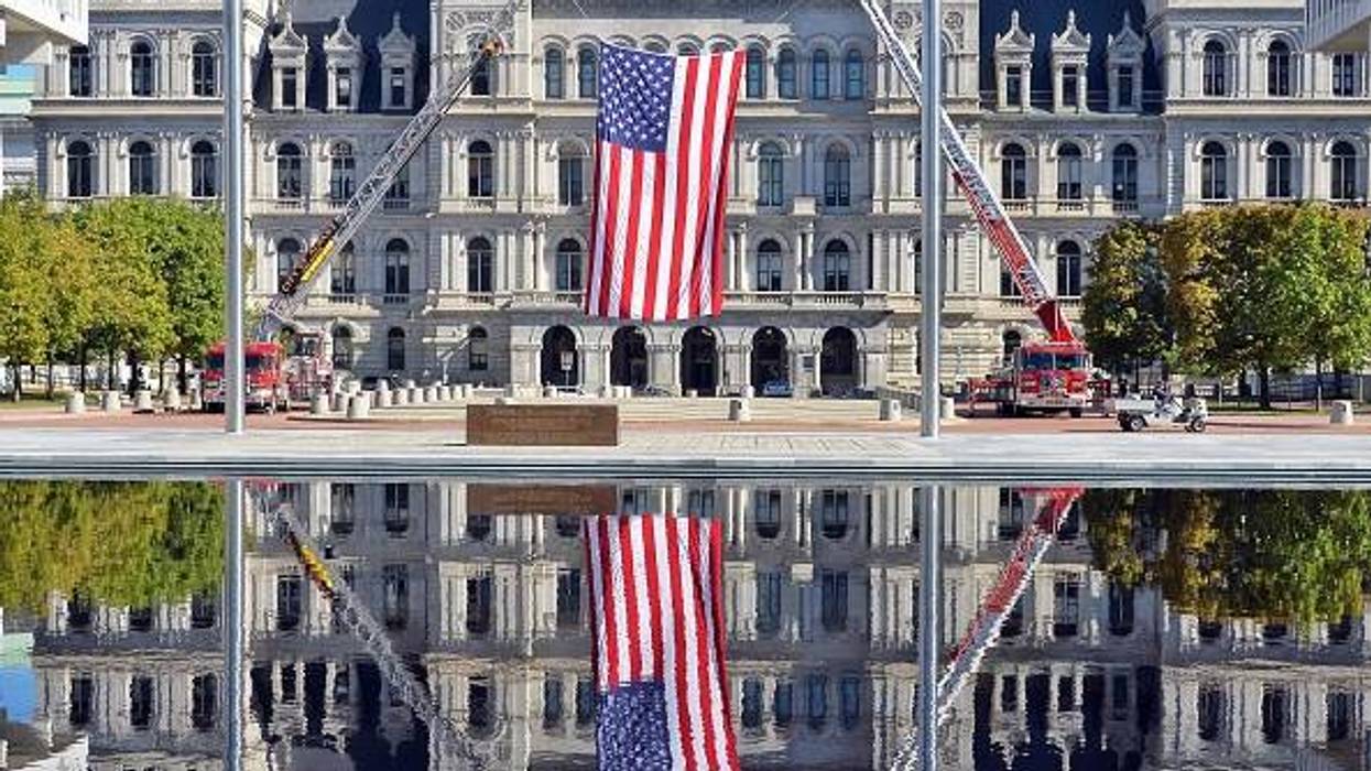 NY Governor's race heads into final stretch