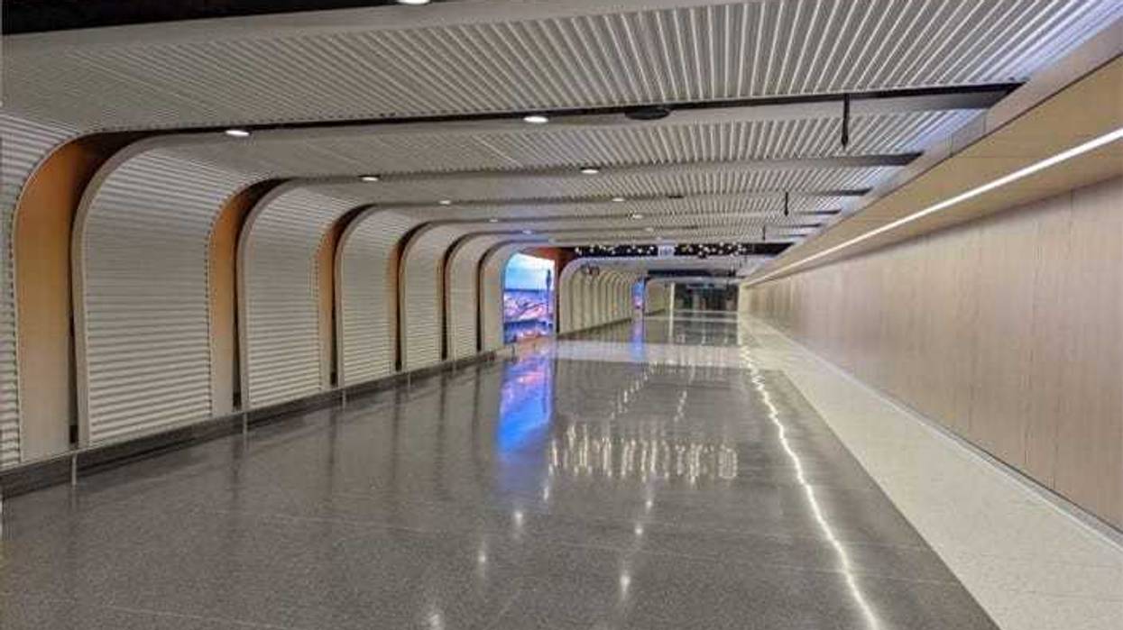 O'Hare pedestrian tunnel