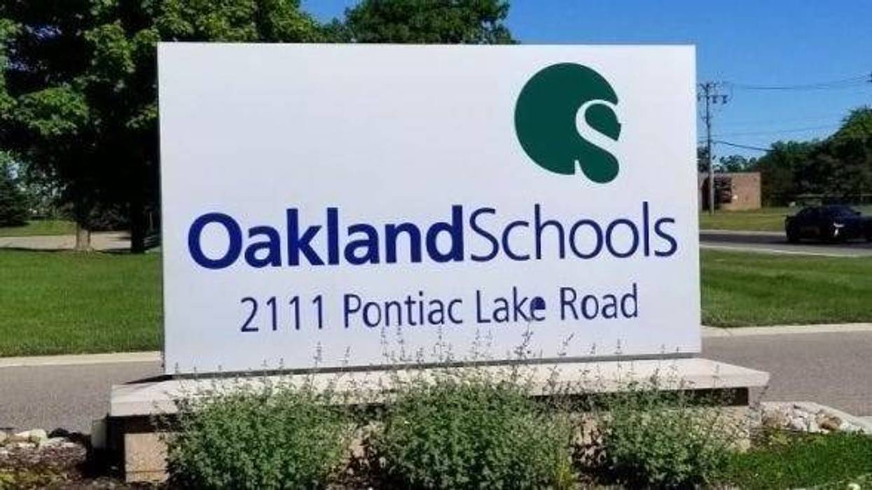 Oakland Schools sign