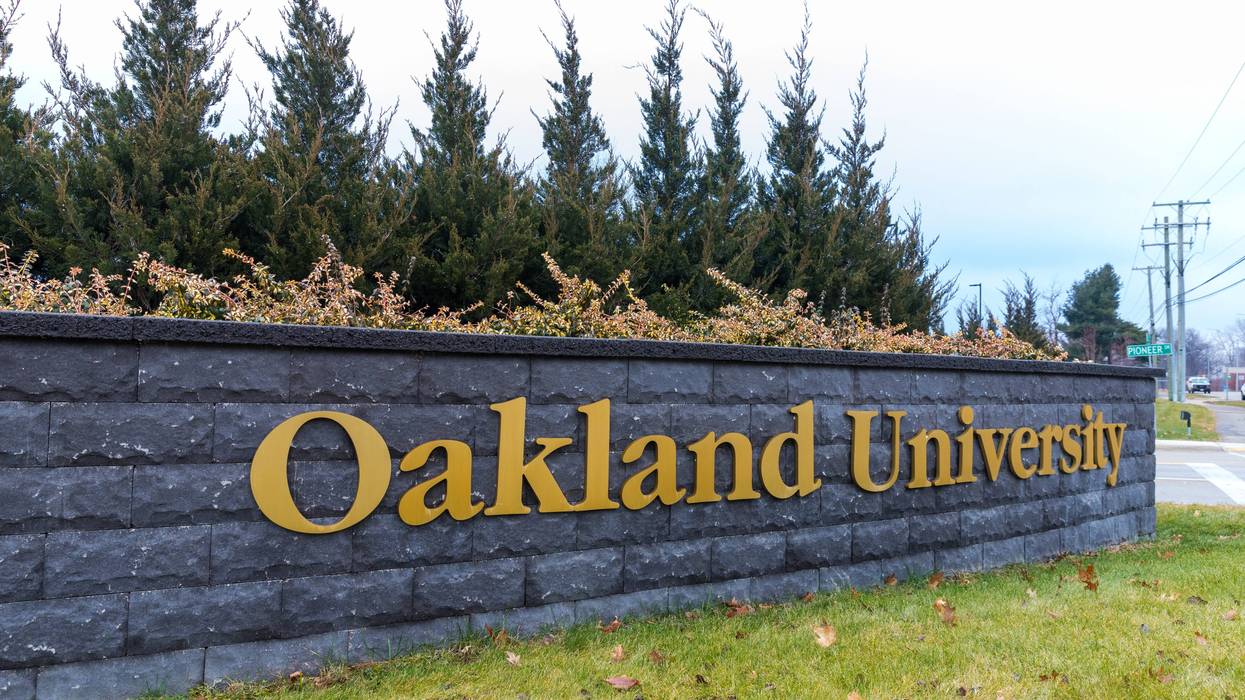 Oakland University campus sign