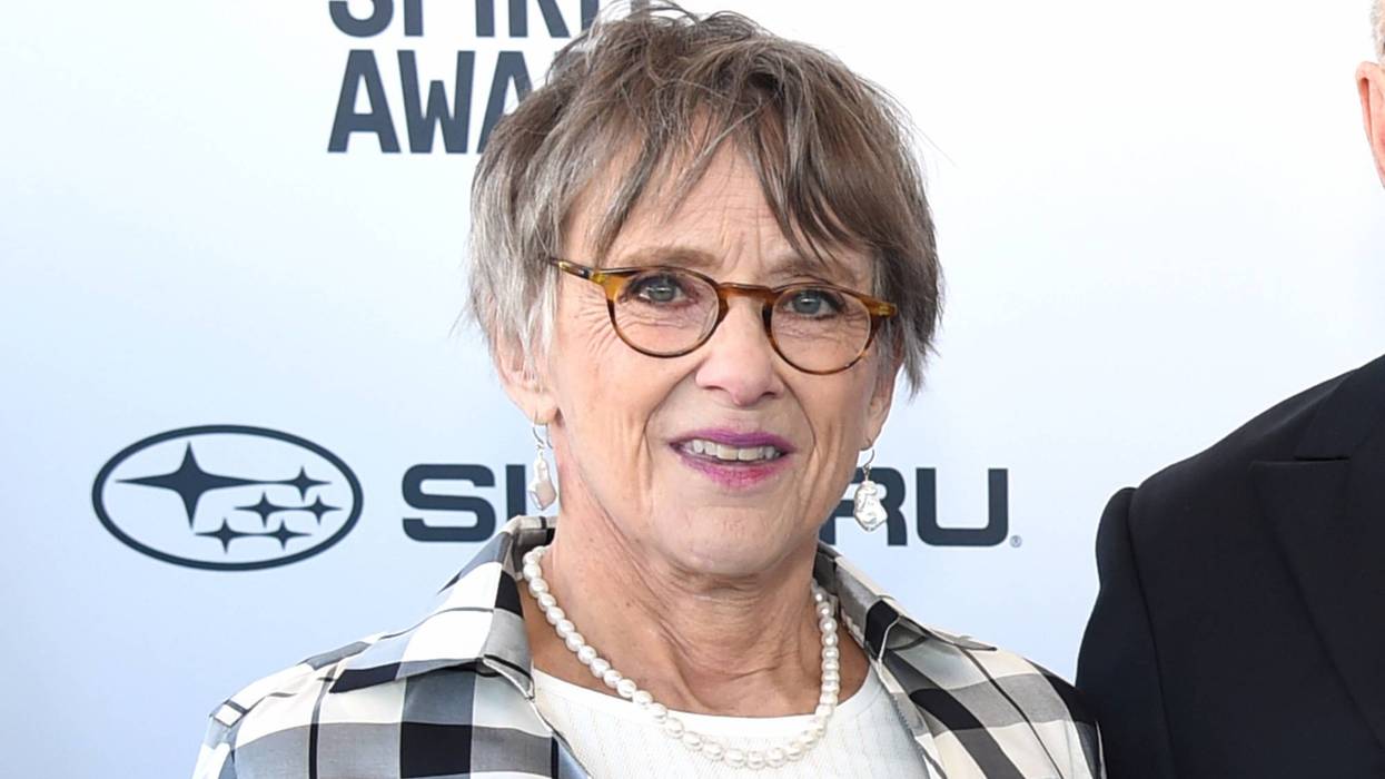 Obit - Mary Beth Hurt