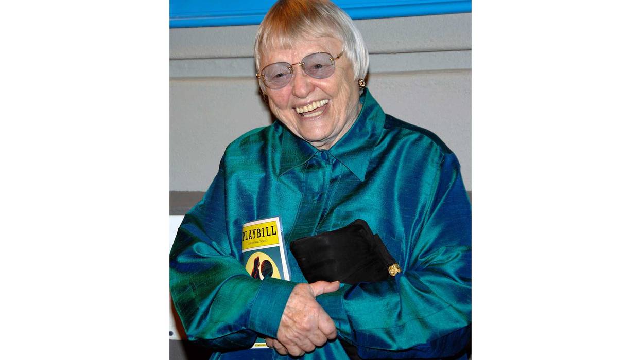 Obit Pat Carroll