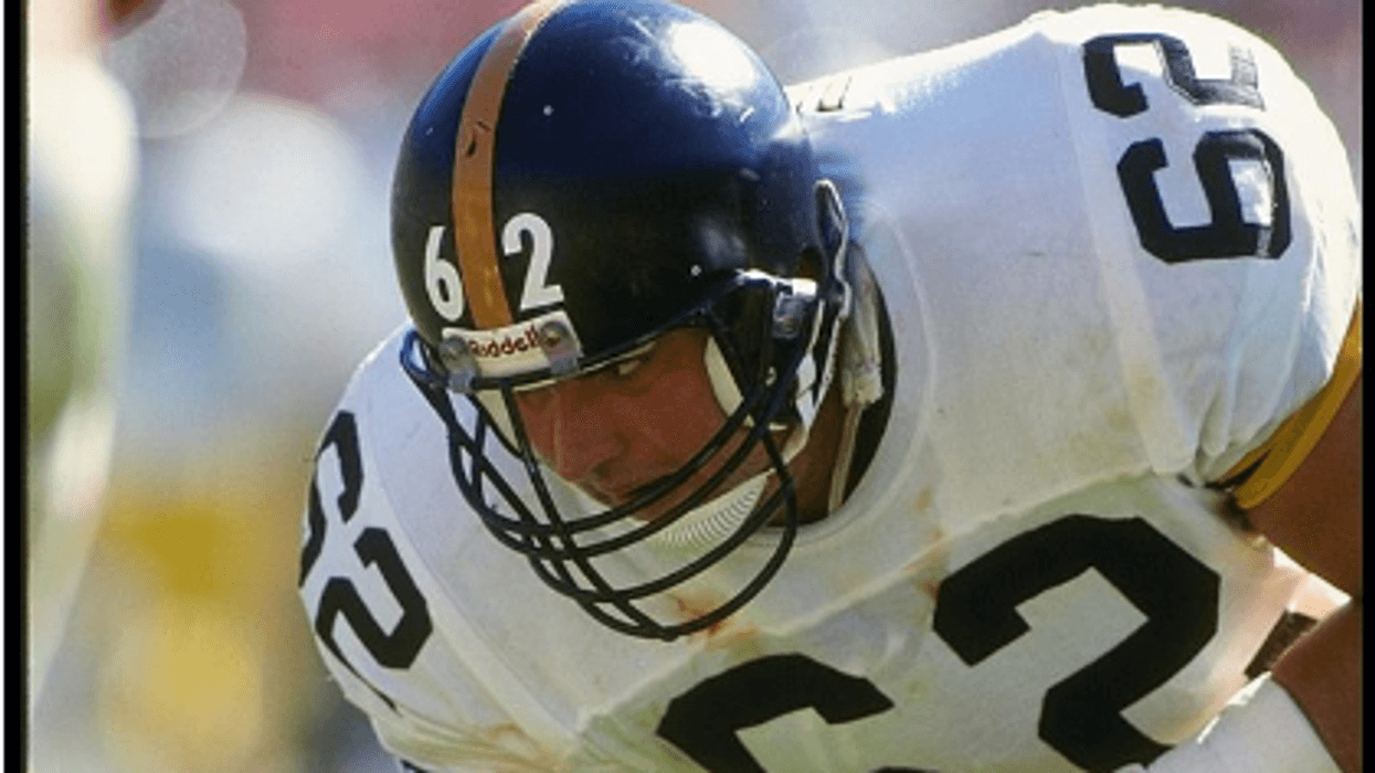 Offensive lineman Tunch Ilkin of the Pittsburgh Steelers