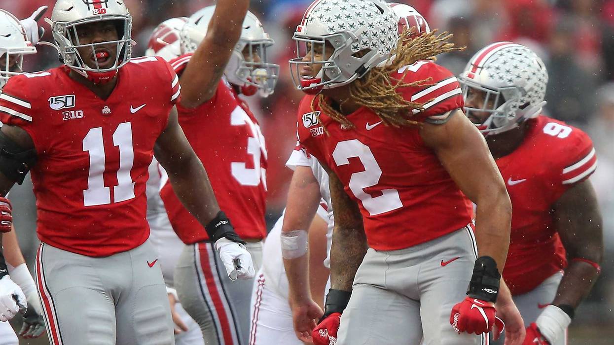 Ohio State Buckeyes defensive end Chase Young (2)