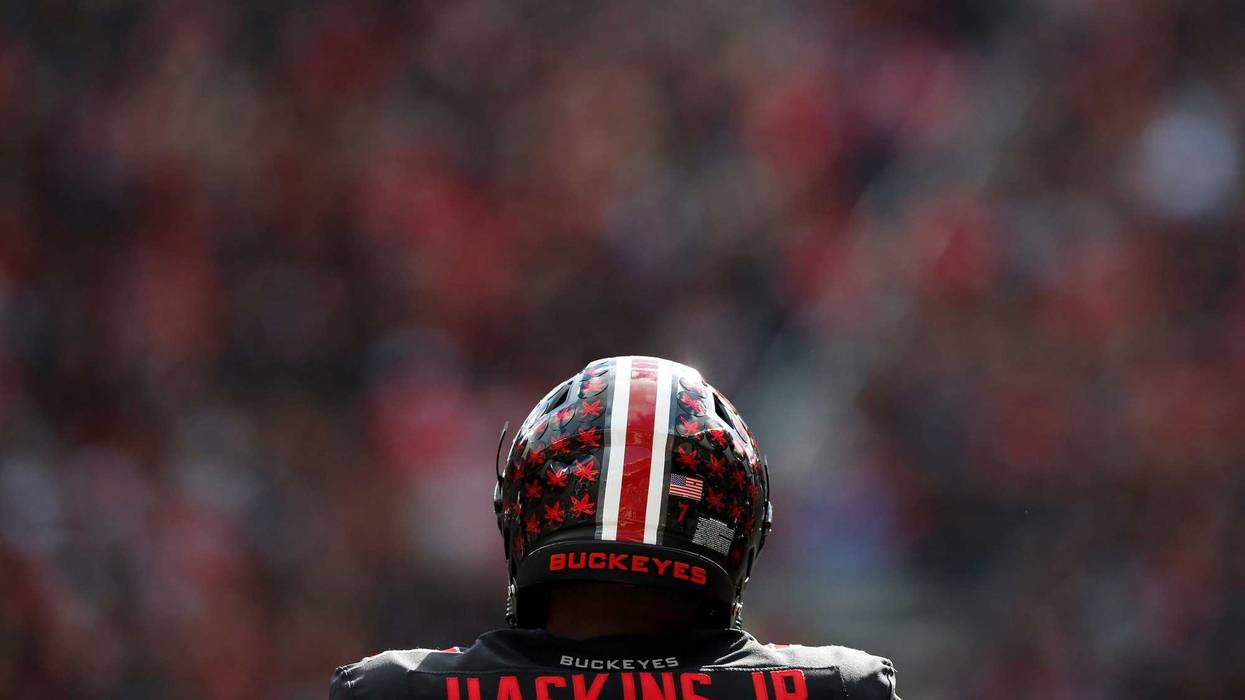 Ohio State Buckeyes quarterback Dwayne Haskins Jr. (7) stands on the sideline during the second quarter of a NCAA college football game