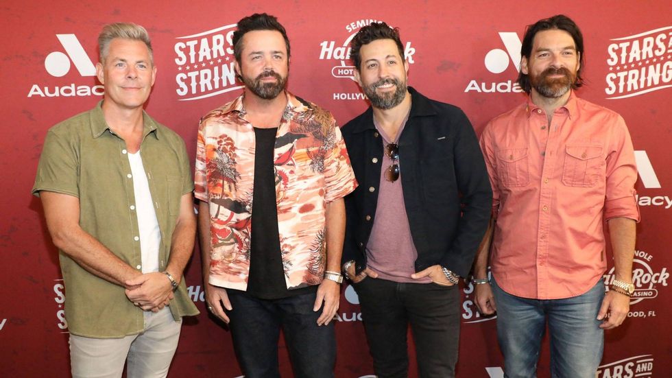 Old Dominion provides update on Matt’s Mom and talks Taylor Swift’s ‘Anti-Hero’ vs. antipasto