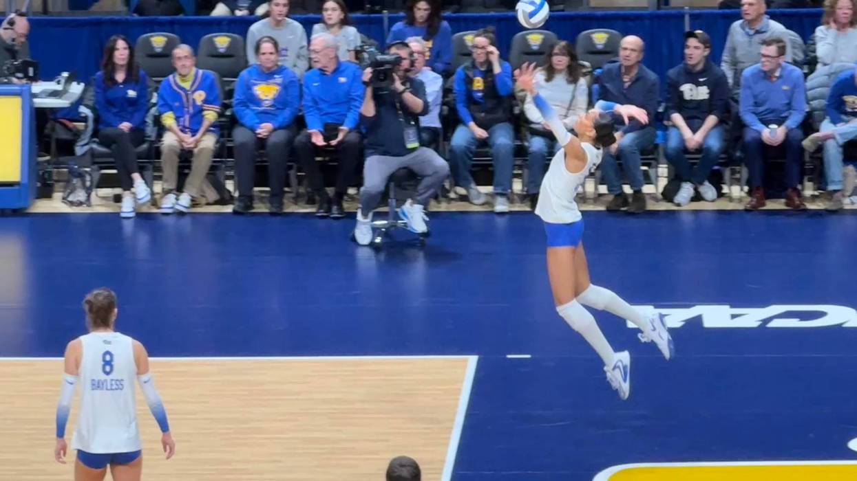 Olivia Babcock serving