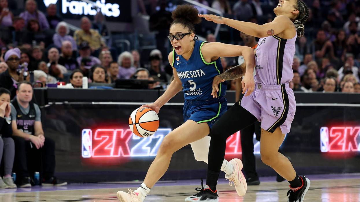 Olivia Miles has 20 points, 7 assists before ankle injury as Lynx stay red-hot in win over Valkyries