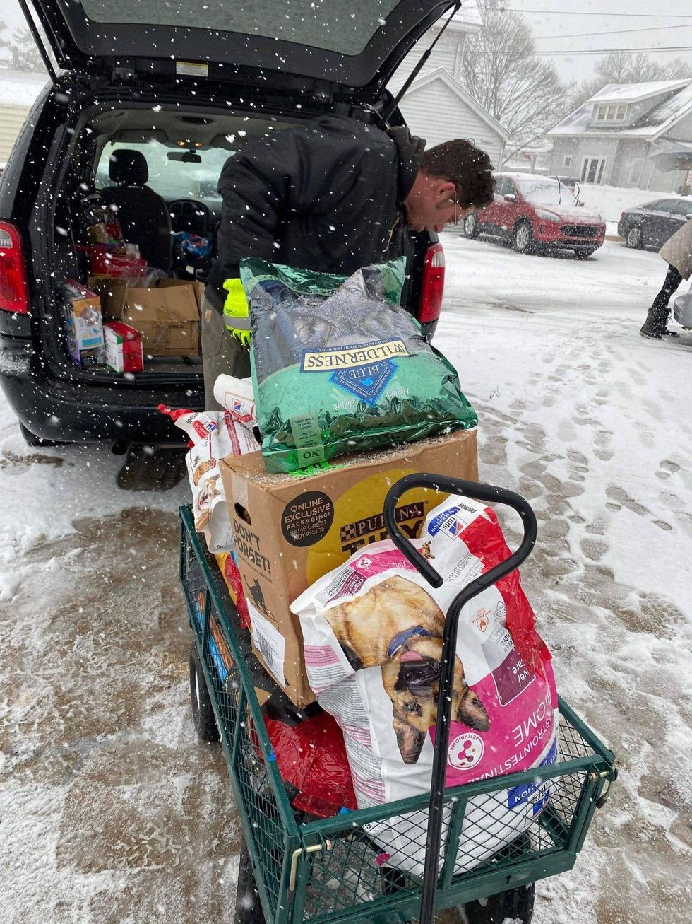 One local animal welfare group is stepping up to help Detroit pet owners facing financial hardship provide food for their animals as costs skyrocket — but need the help of donors to keep the mission going,