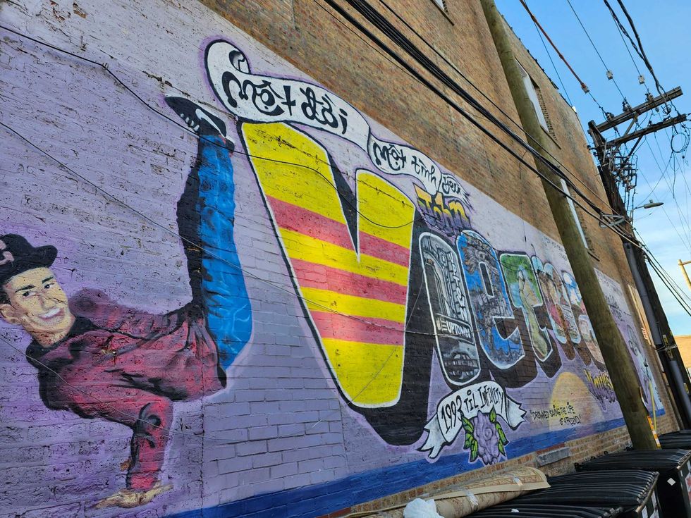 One of the many murals along and near Argyle Street in Chicago