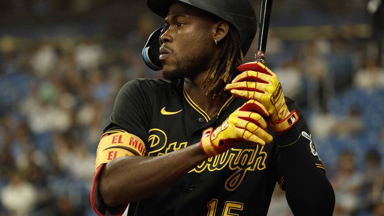 Oneil Cruz at bat