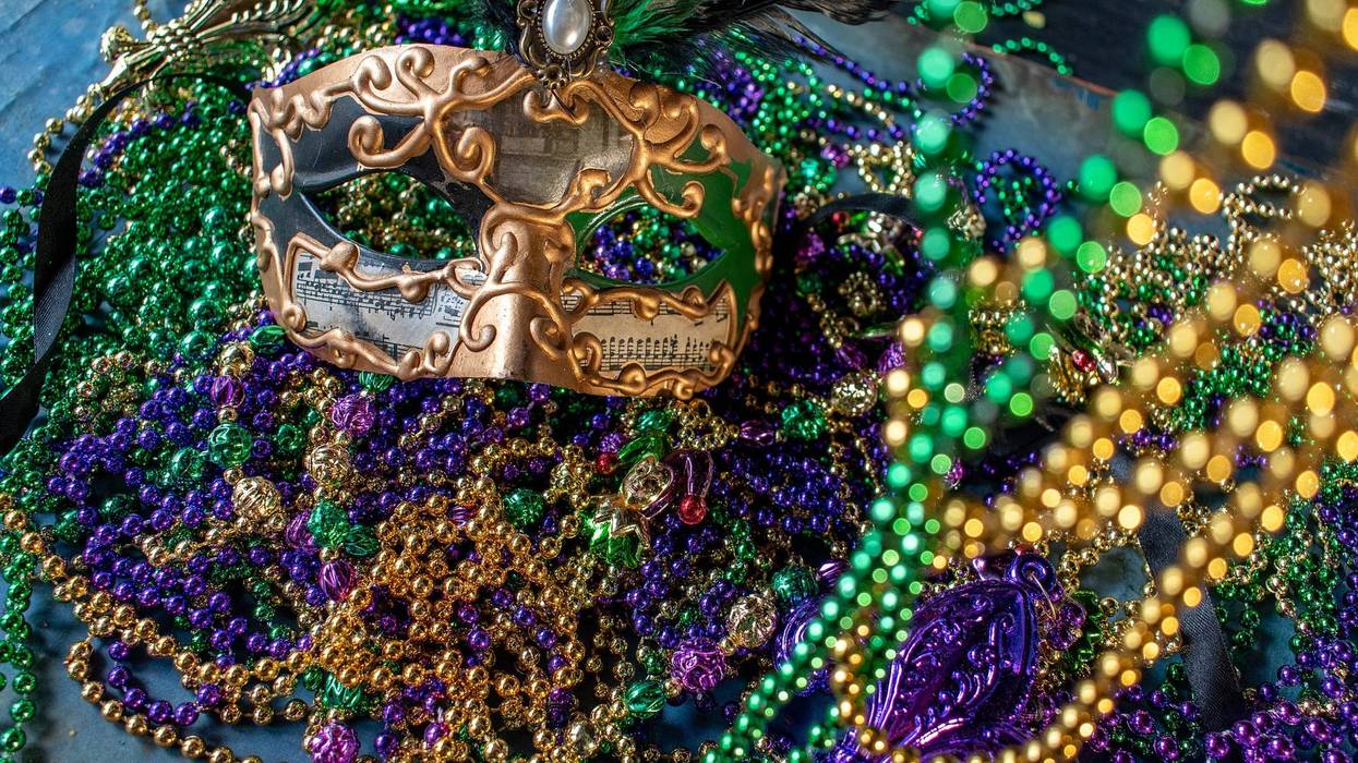 'Only in New Orleans' Mardi Gras meet-up ends in marriage in viral post