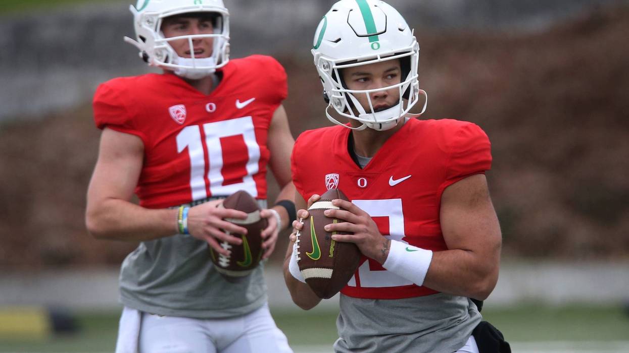 Oregon Ducks Football Ty Thompson Bo Nix