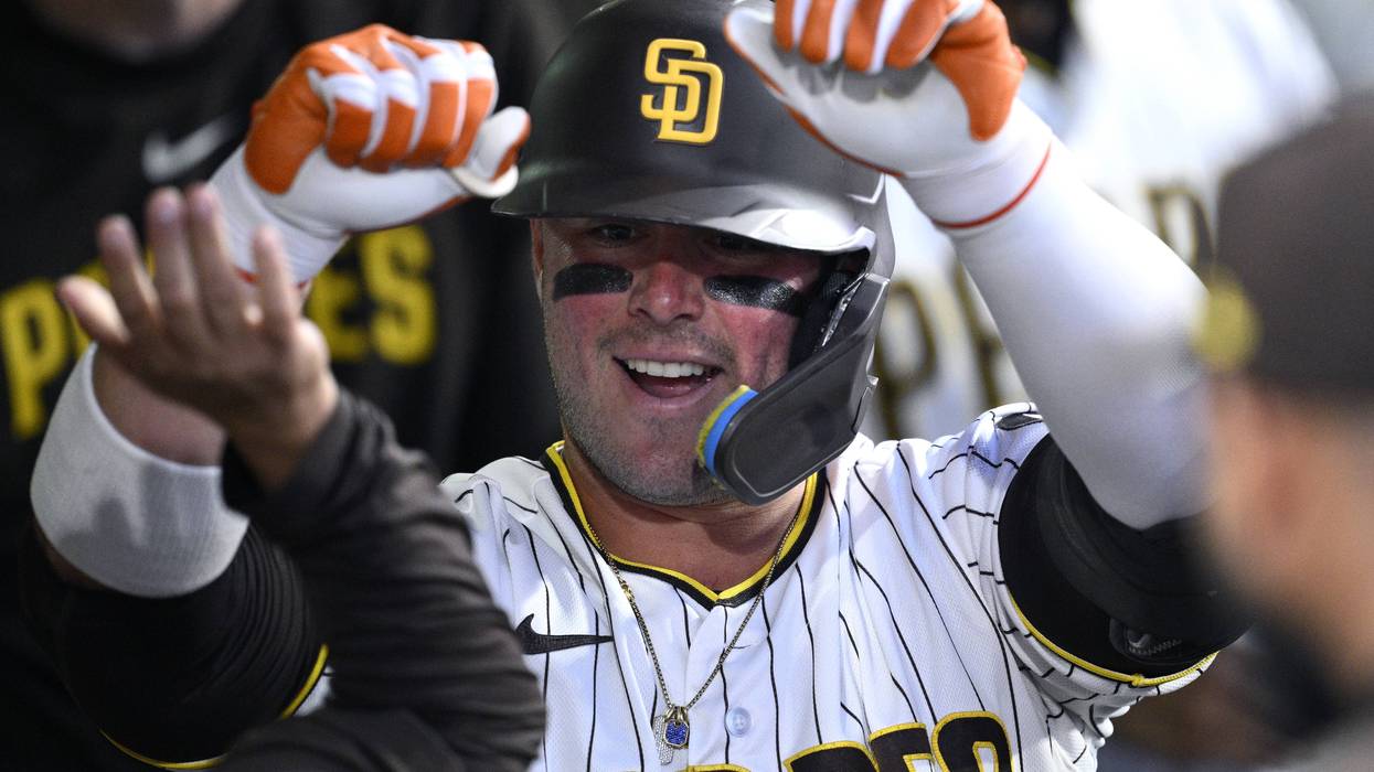 Padres win back and forth affair against Blue Jays