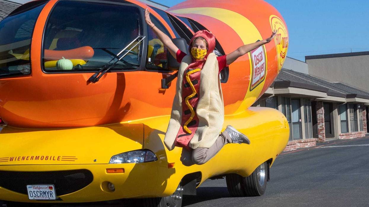 Oscar Mayer is looking for drivers, to get behind the wheel of the WienerMobile.