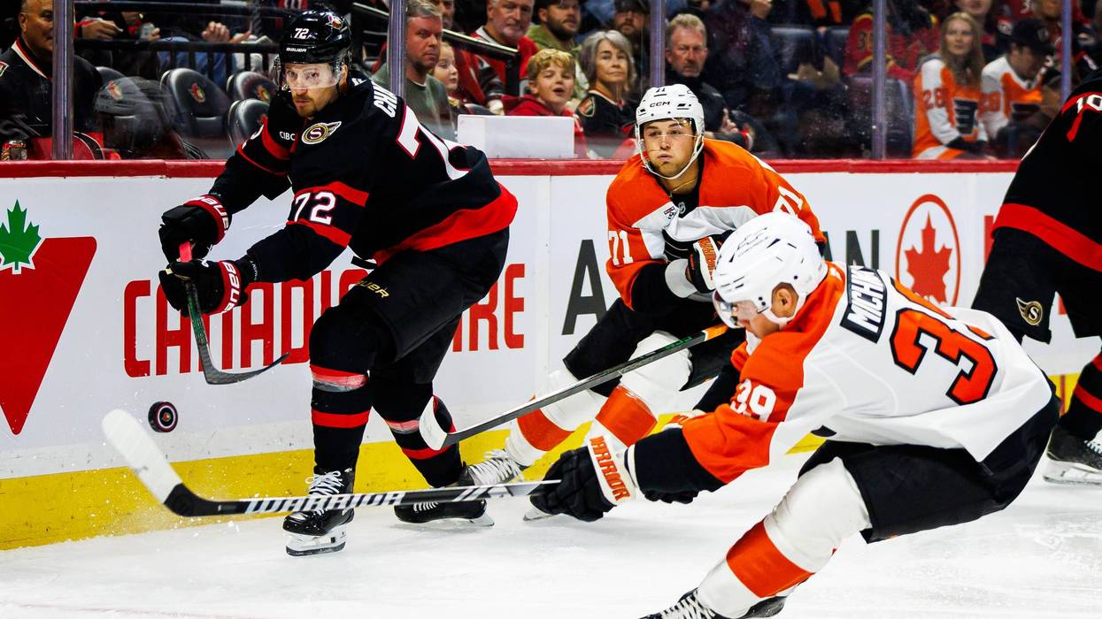 Yakemchuk breaks late tie in the Senators' 2-1 victory over the Flyers