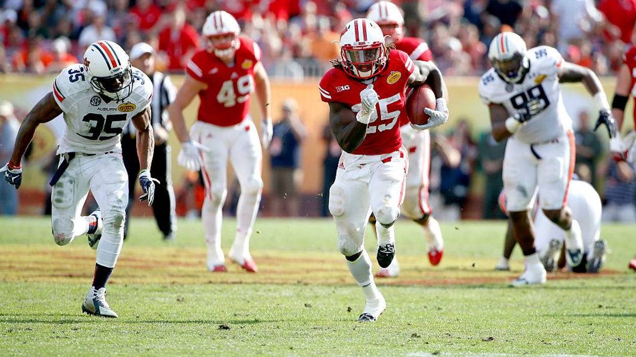 Outback Bowl Wisconsin v Auburn