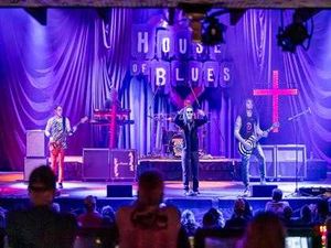 Ozzy Osbourne Tribute - "Flying High Again"