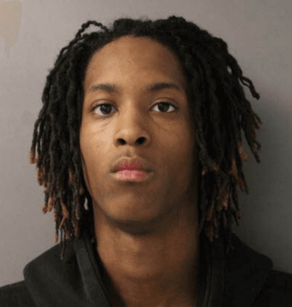 Pair charged with armed robbery outside Schaumburg police station