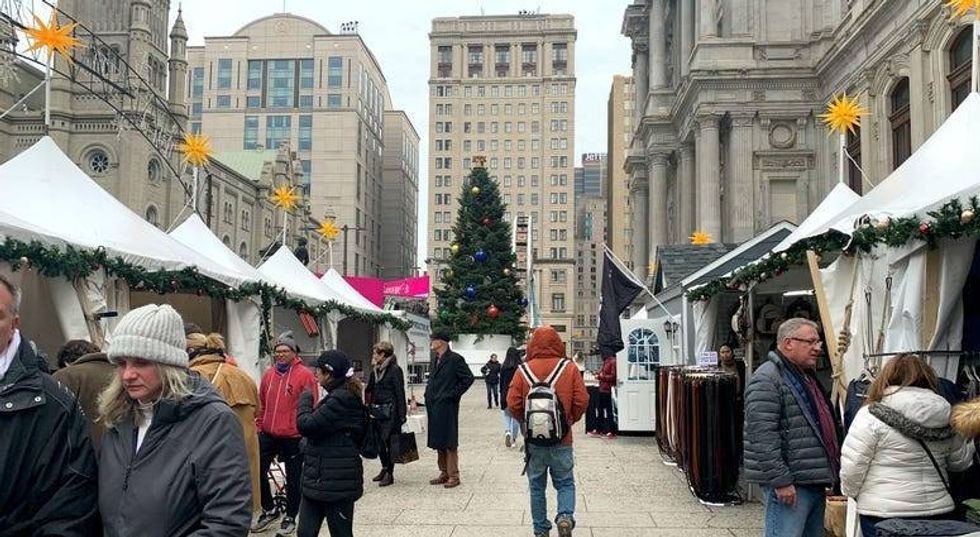 Pair of pop-up markets bring holiday cheer to Center City 5