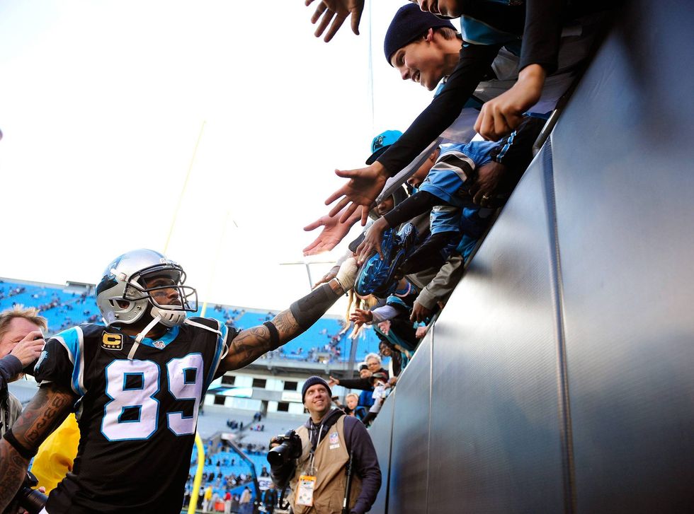 Panthers receiver Steve Smith acknowledges his fans