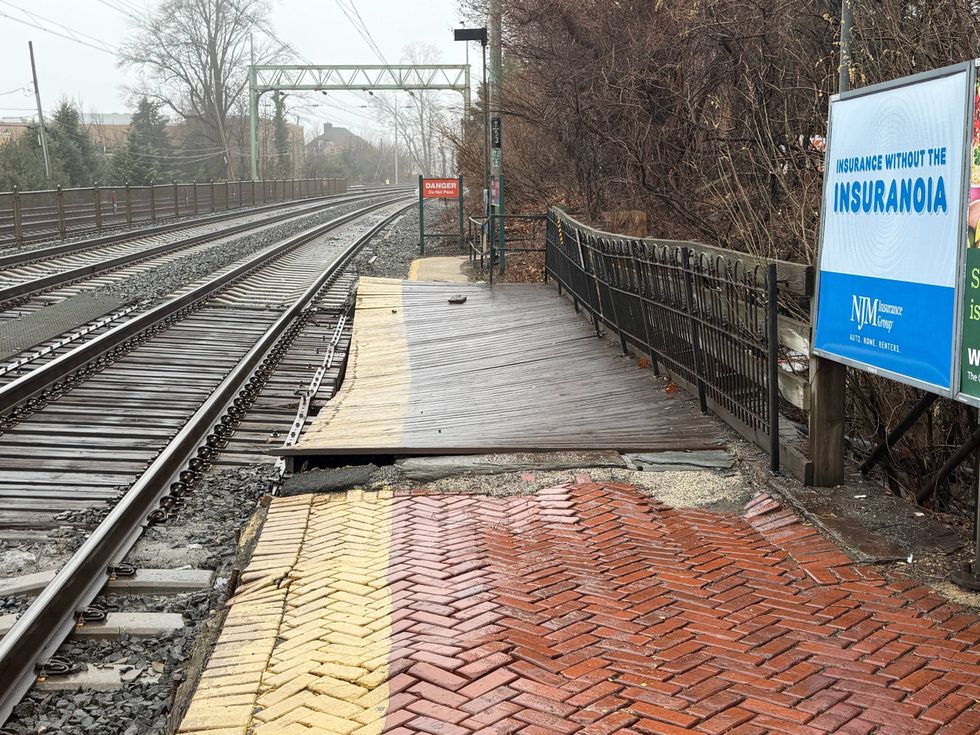 Paoli-Thorndale Line suspended until further notice after tractor-trailer strikes bridge in Wynnewood