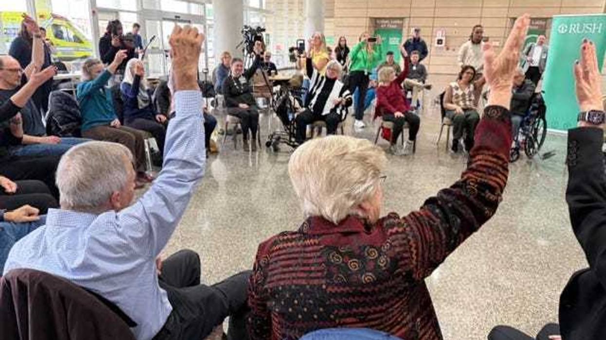 Parkinson's patients move to the music of Neil Diamond