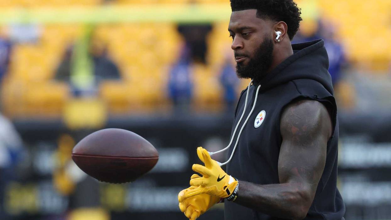 Patrick Queen in warmups