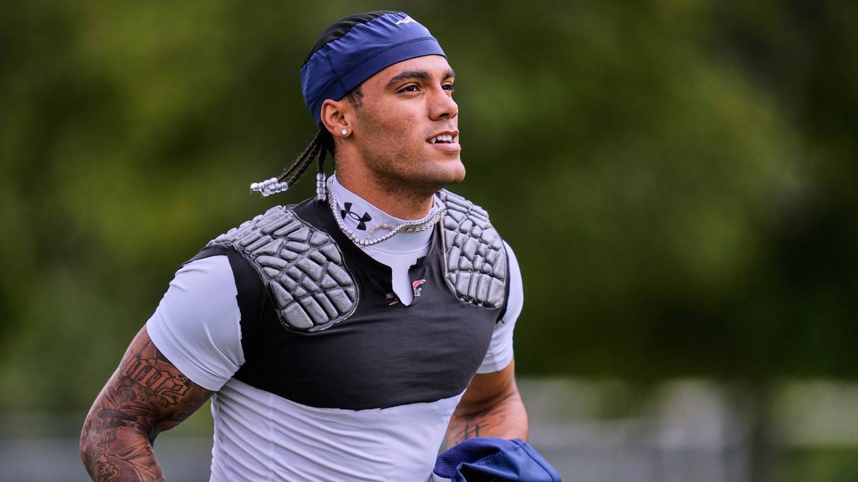 Patriots Camp Football 6618