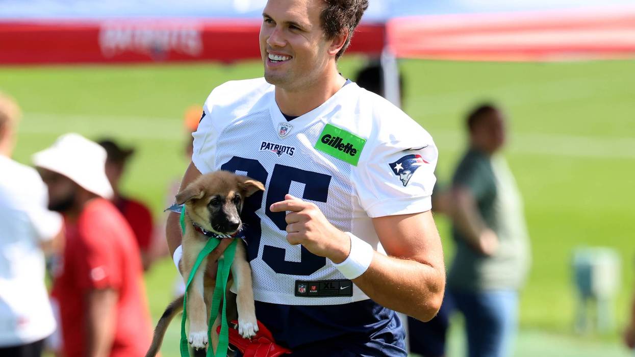 PATRIOTS-HENRY 923
