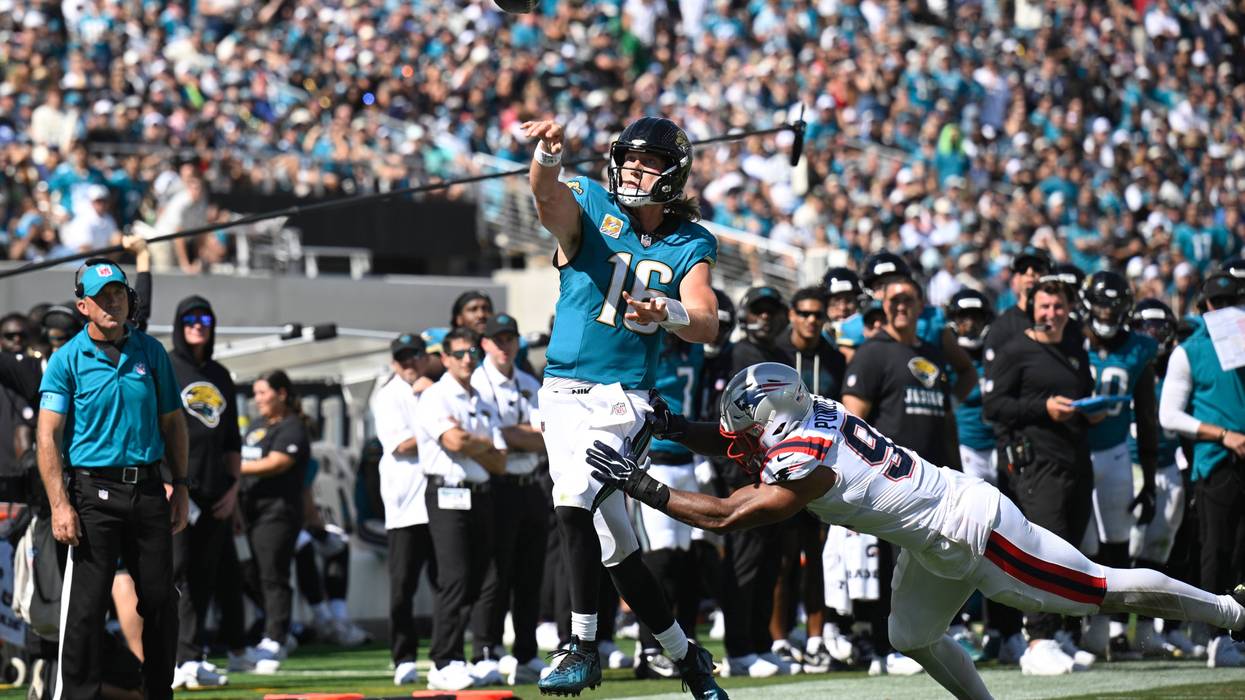 Patriots Jaguars Football 8