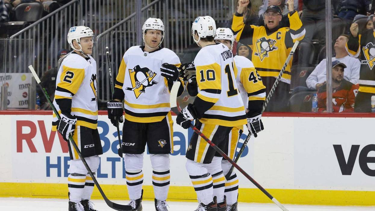 Pens huddle