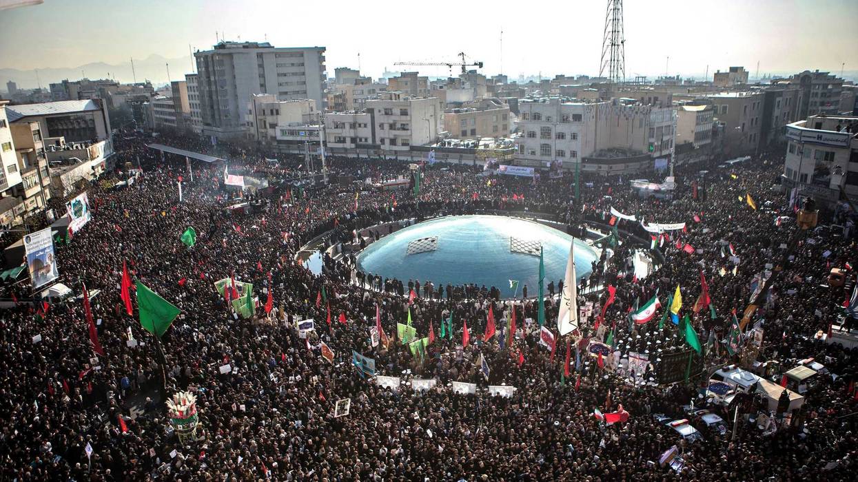 People attend the funeral ceremony of Iranian general Qassem Soleimani in Tehran