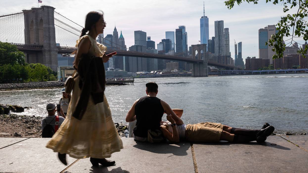 Heat and humidity build in NYC for first weekend in June