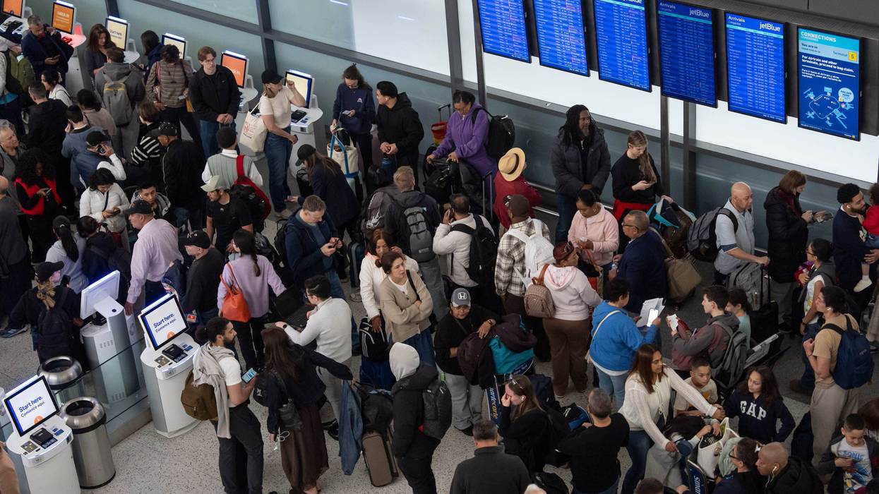 Enhanced role for immigration officers at US airports as shutdown frustrates travels and screeners